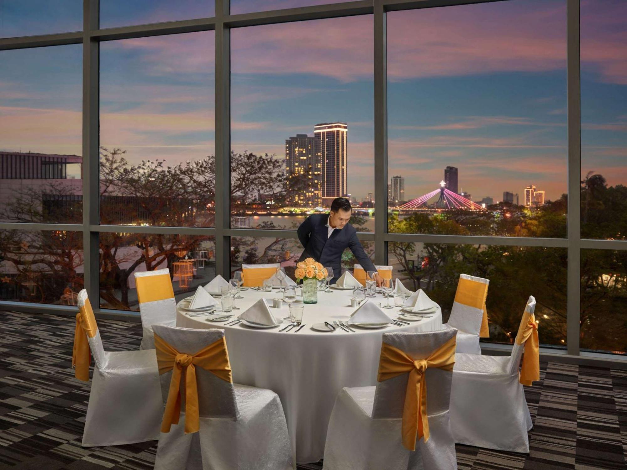 โนโวเทล ดานัง พรีเมียร์ ฮันริเวอร์ Hotel ภายนอก รูปภาพ